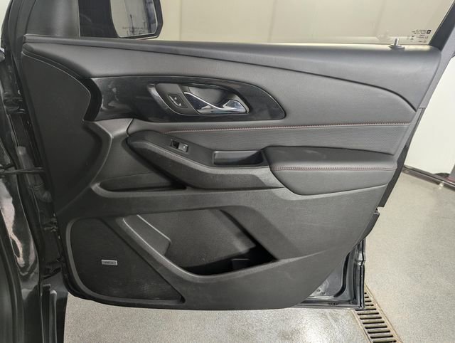 Used 2024 Chevrolet Traverse RS w/ LPO, Floor Liner Package AWD/4WD image 29