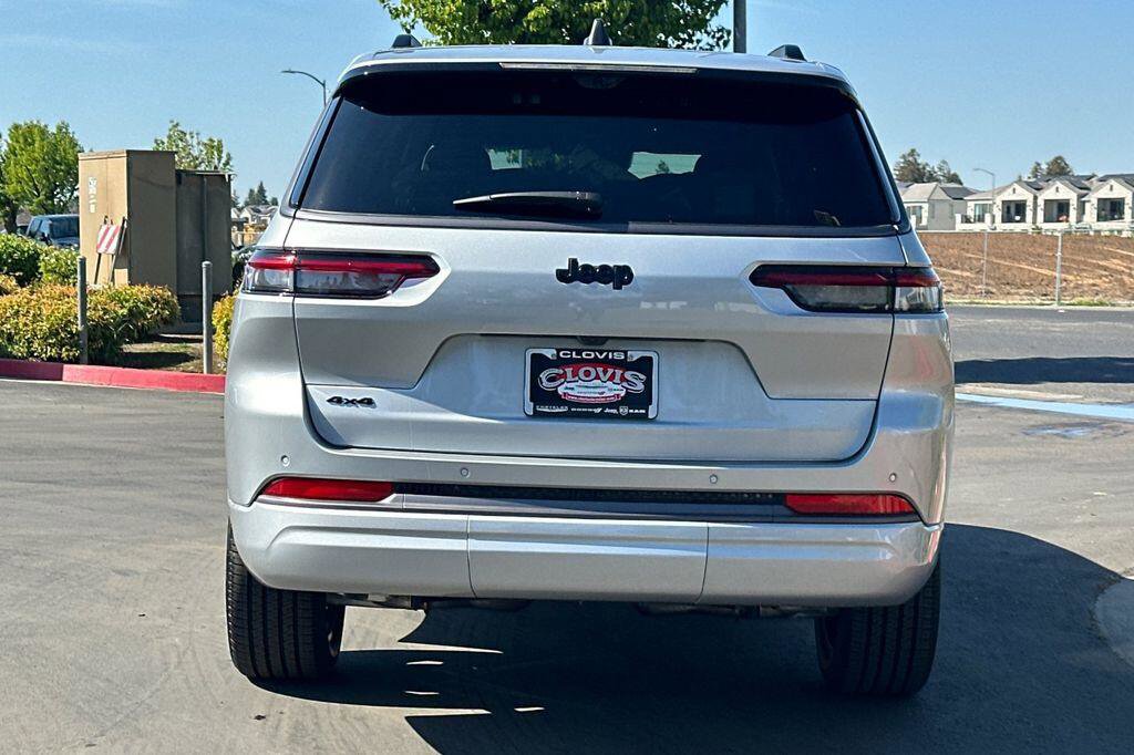 New 2026 Jeep Grand Cherokee L Limited AWD/4WD image 5