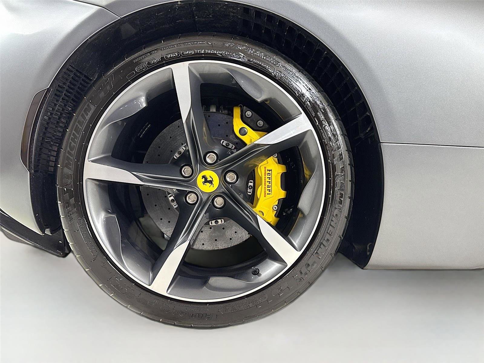 Used 2022 Ferrari SF90 Spider image 35