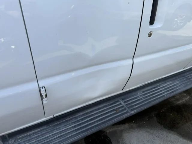 Used 2011 Ford E-350 and Econoline 350 XLT RWD image 7