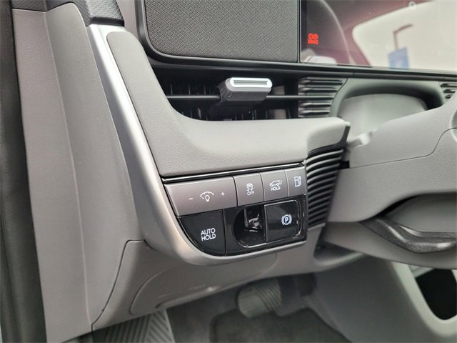 New 2026 Hyundai Ioniq 5 SEL image 13