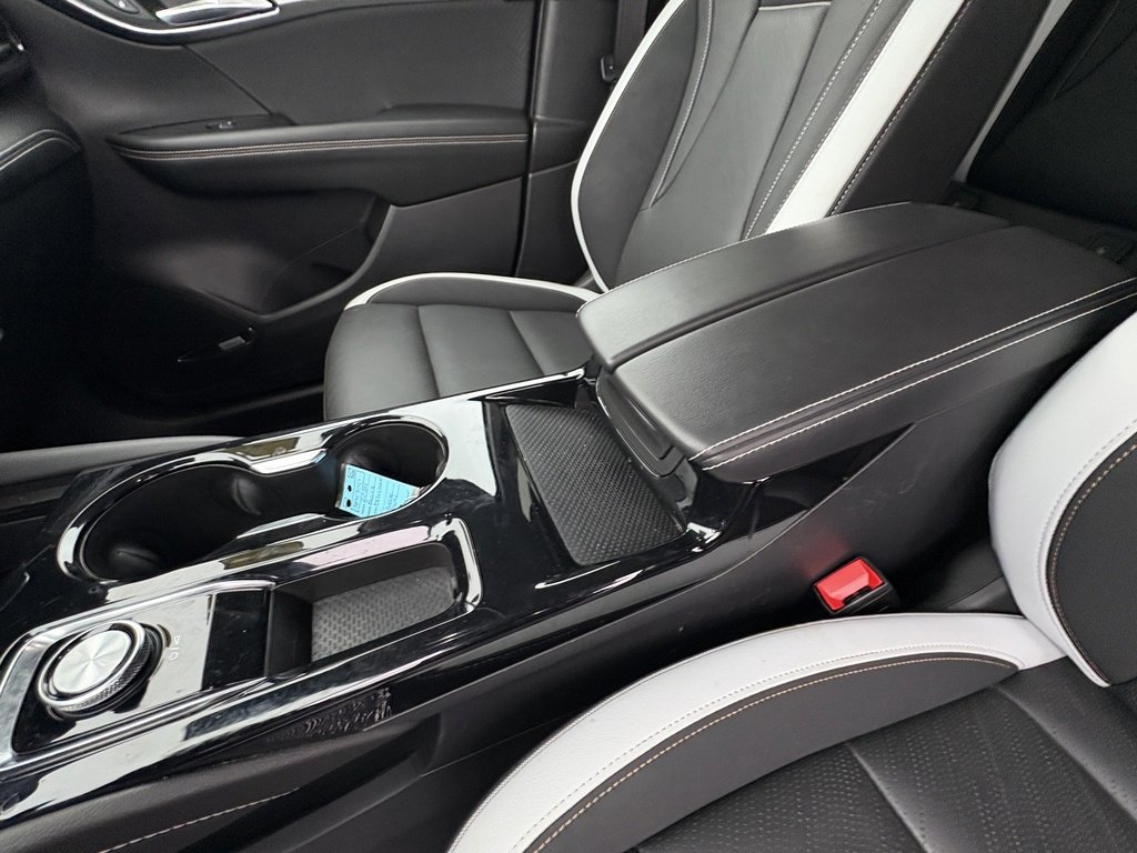 Used 2024 Buick Envision Sport Touring image 37