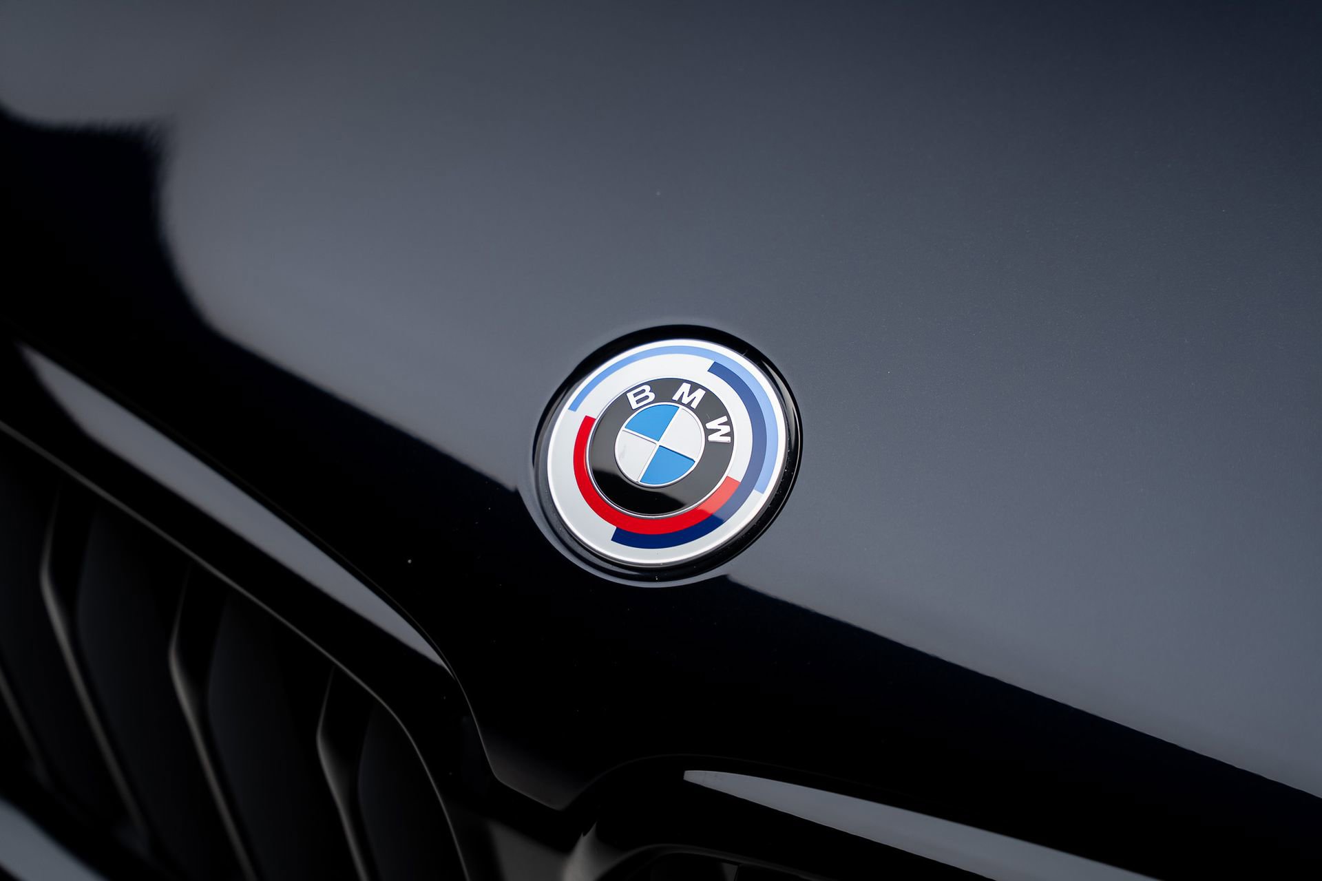 Used 2023 BMW X6 M50i w/ Parking Assistance Package AWD/4WD image 13