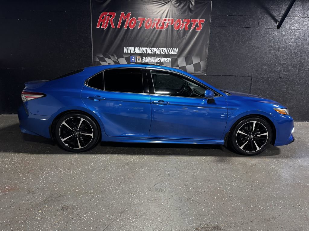 Used 2018 Toyota Camry XSE FWD image 6