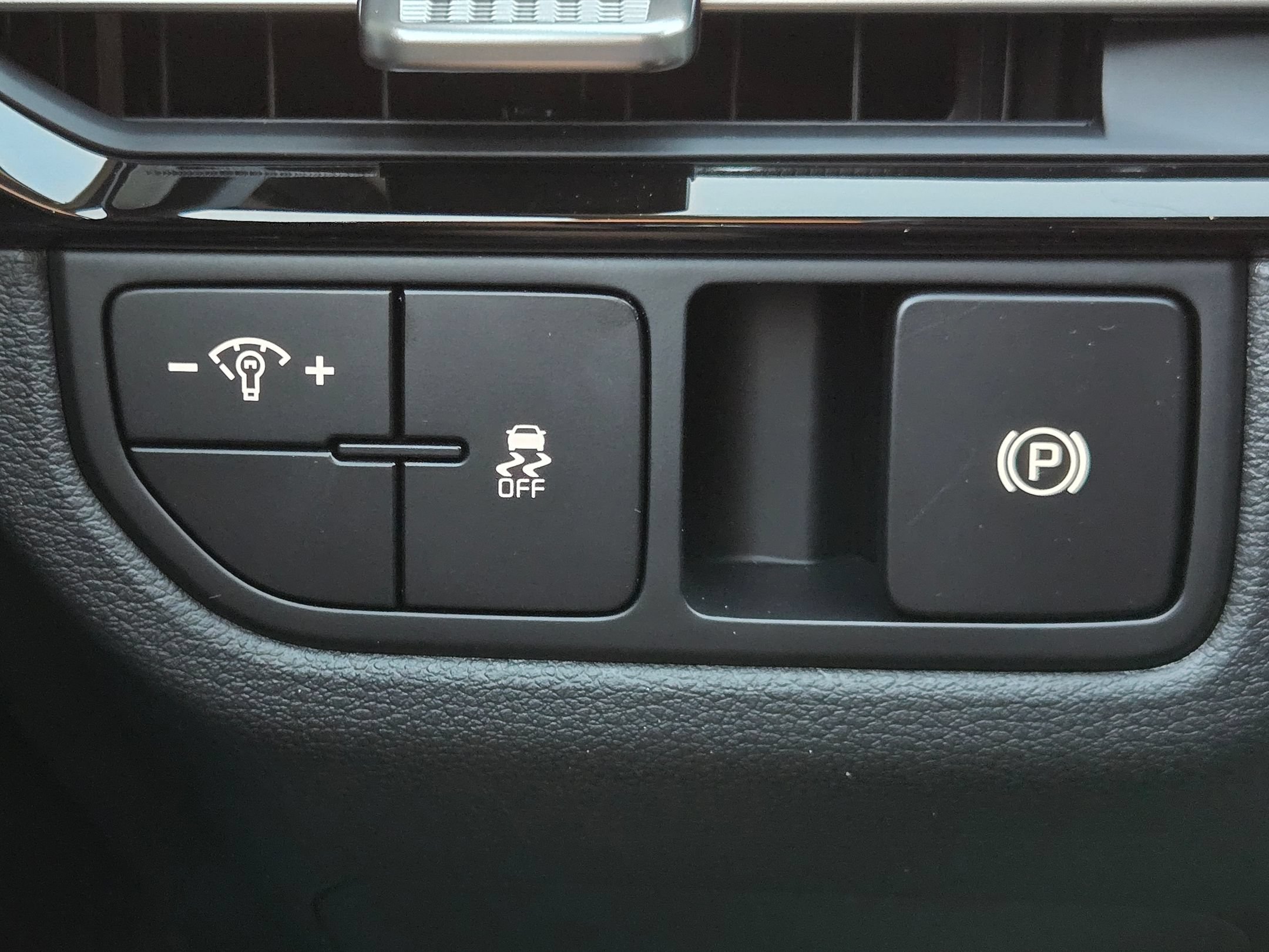 New 2026 Kia Sportage LX FWD image 20