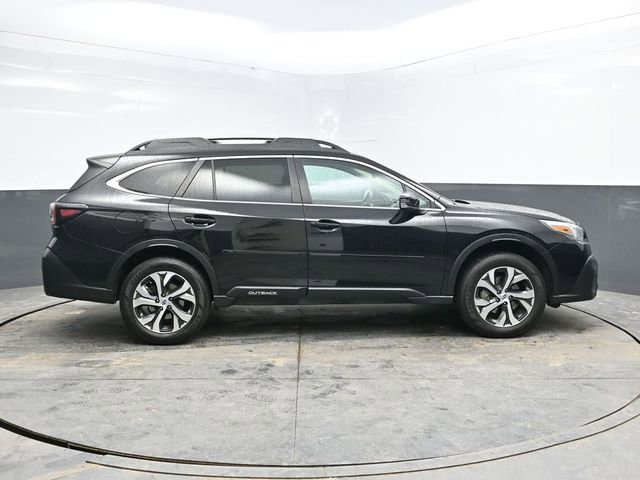 Used 2022 Subaru Outback Limited image 8