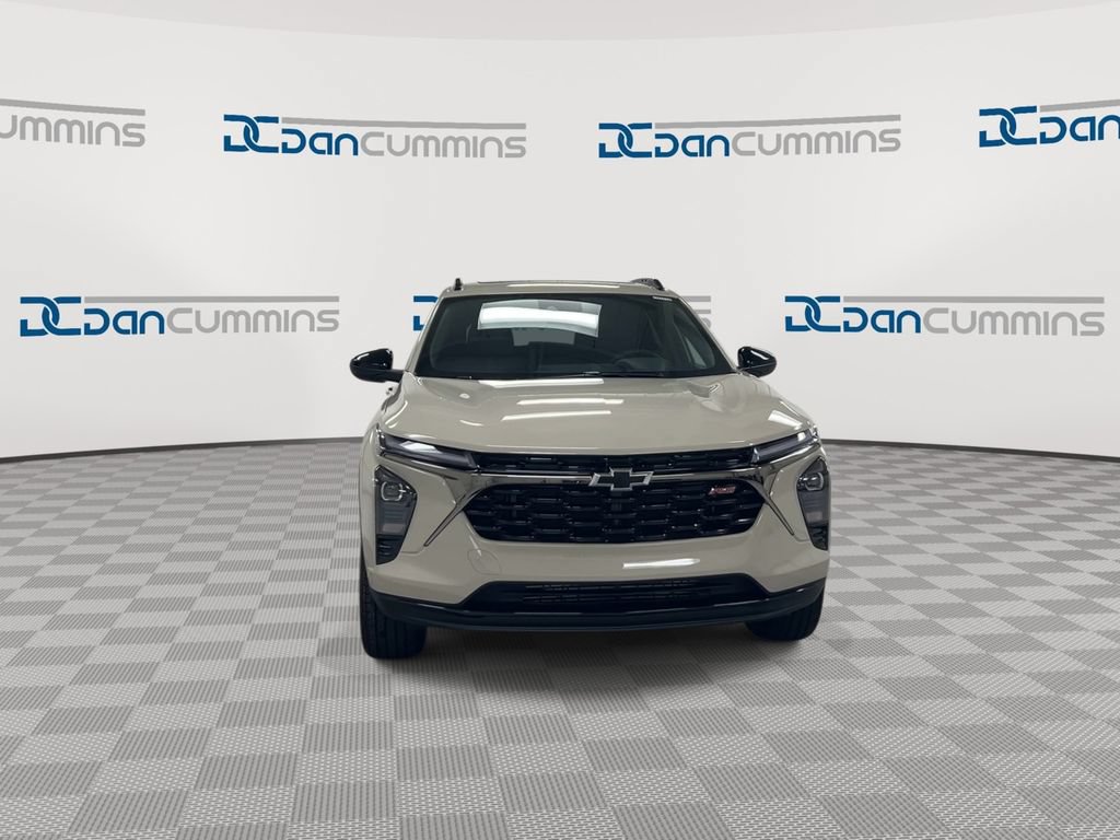 New 2026 Chevrolet Trax RS w/ Sunroof Package FWD image 3