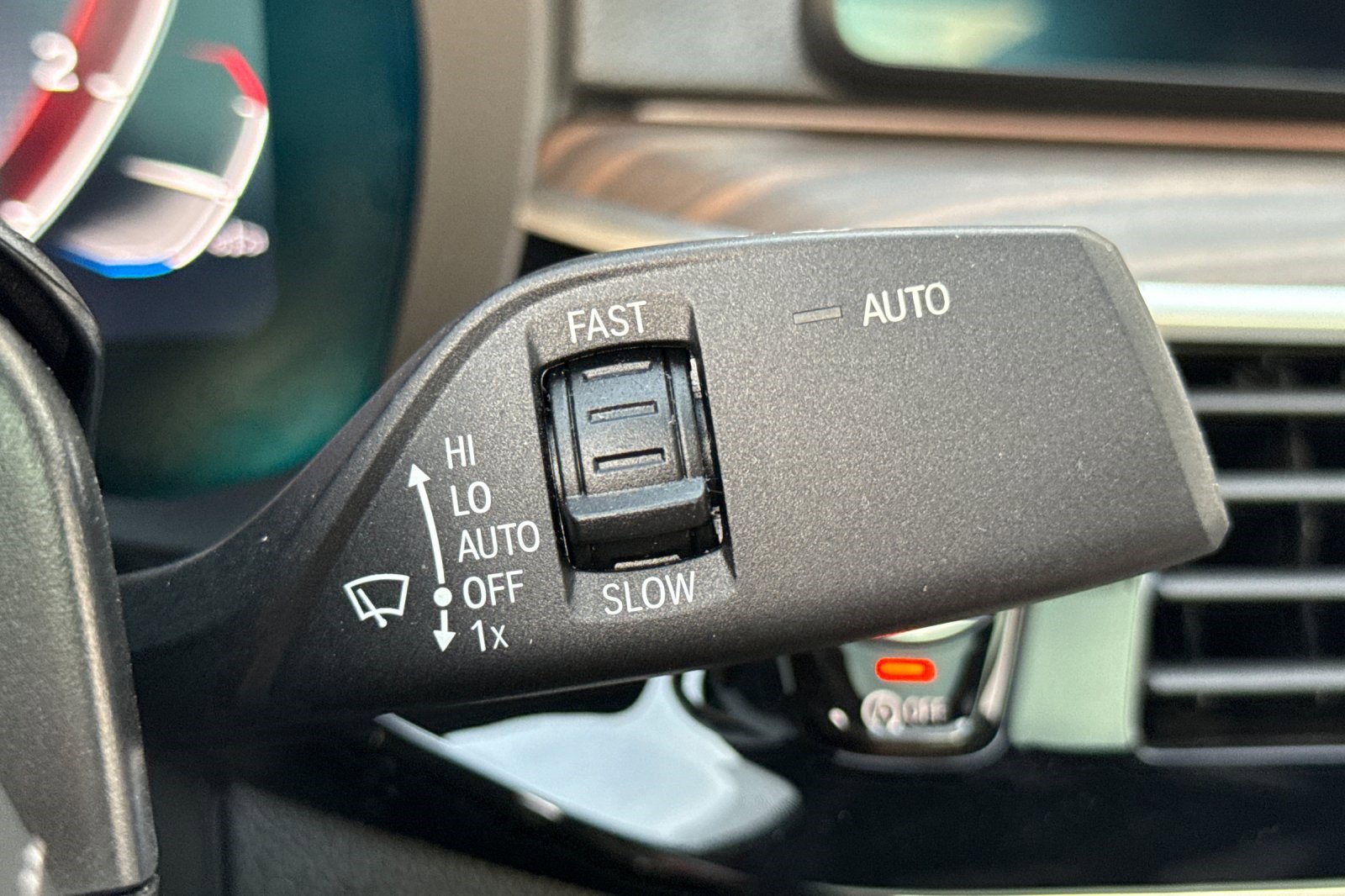 Certified 2023 BMW 530i w/ Premium Package image 32