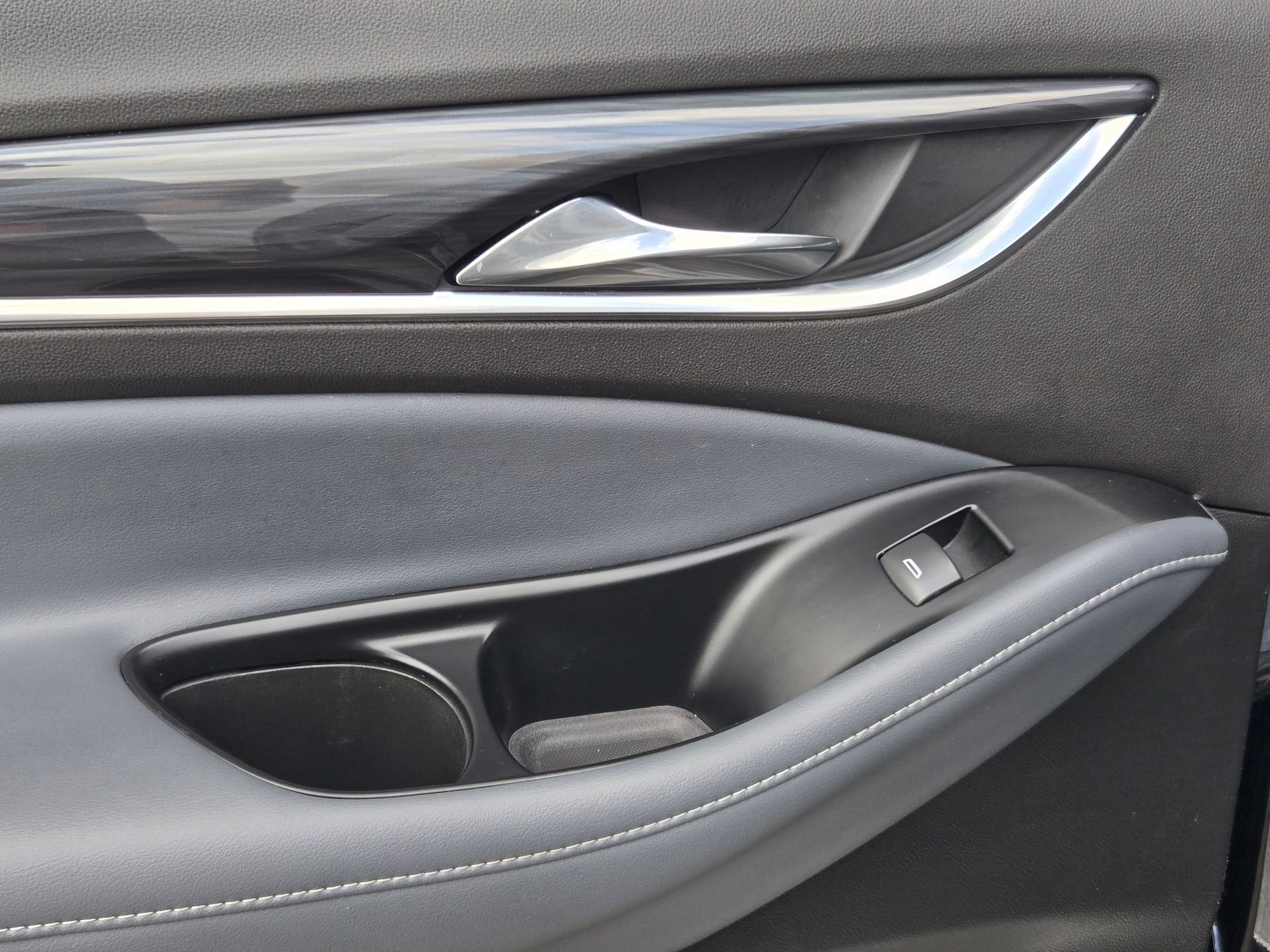 Used 2024 Buick Enclave Premium image 28