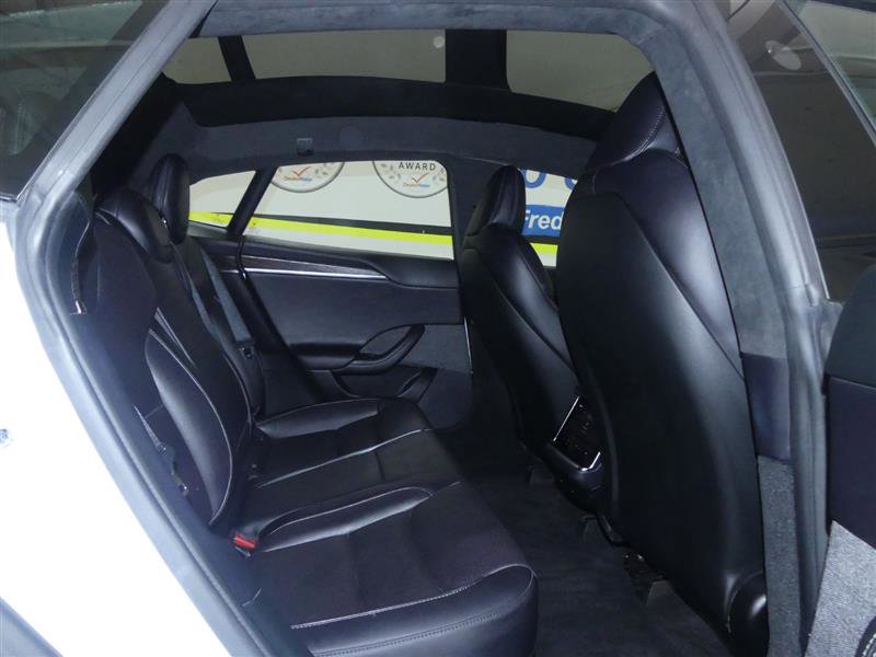 Used 2021 Tesla Model S Plaid image 17