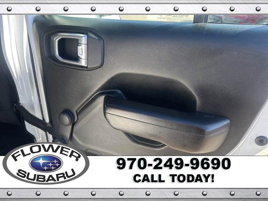 Used 2020 Jeep Gladiator Sport image 16