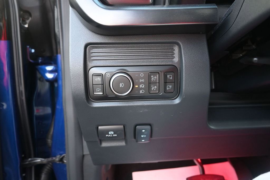 New 2026 Ford F250 Lariat w/ Black Appearance Package AWD/4WD image 29