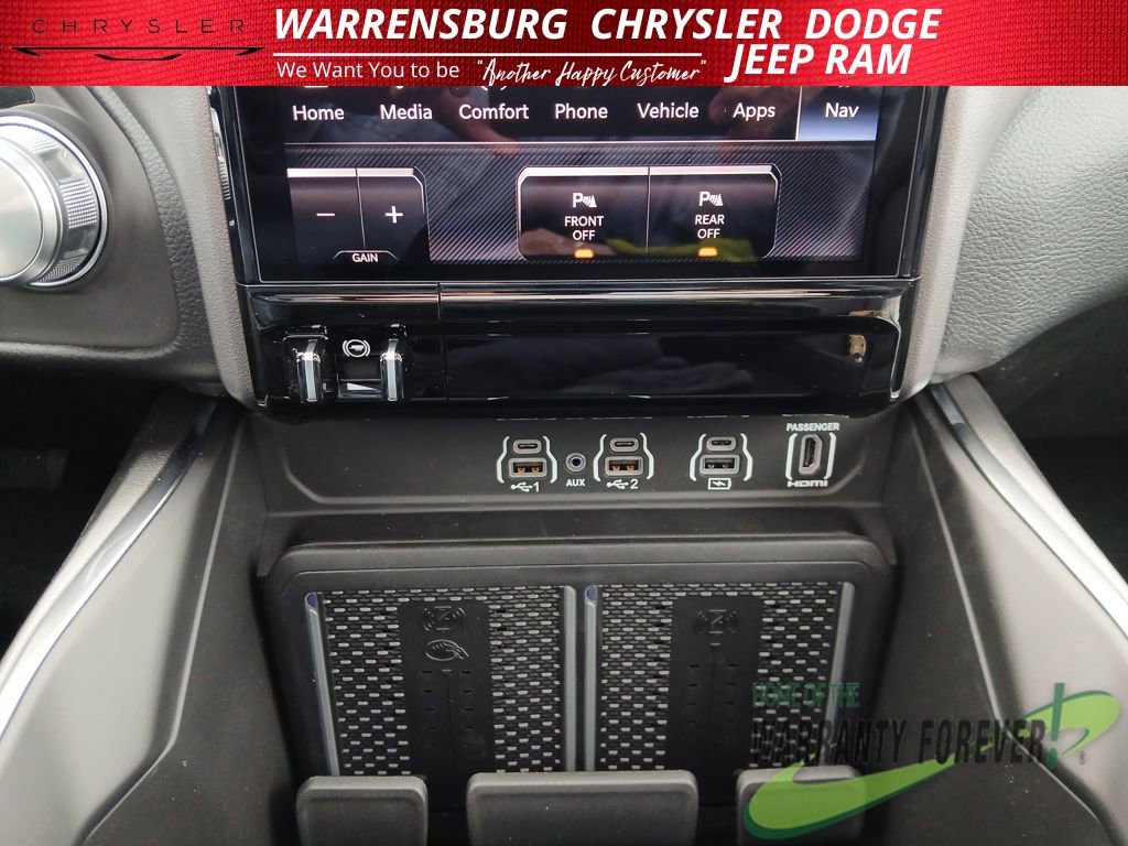 New 2026 RAM 1500 Laramie w/ Night Edition AWD/4WD image 22