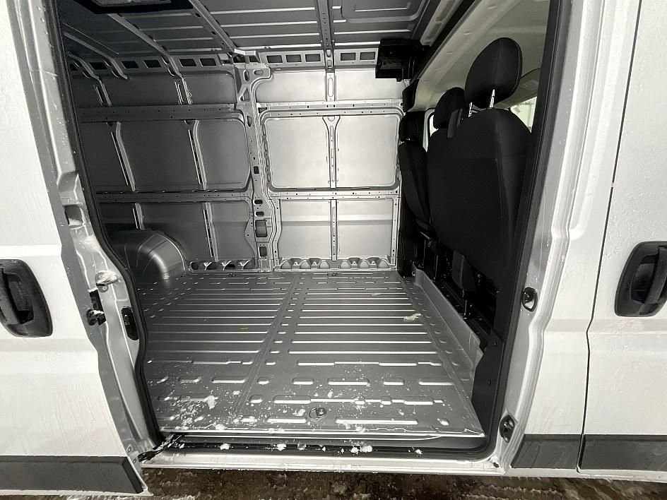 New 2026 RAM ProMaster 2500 w/ Convenience Group FWD image 5