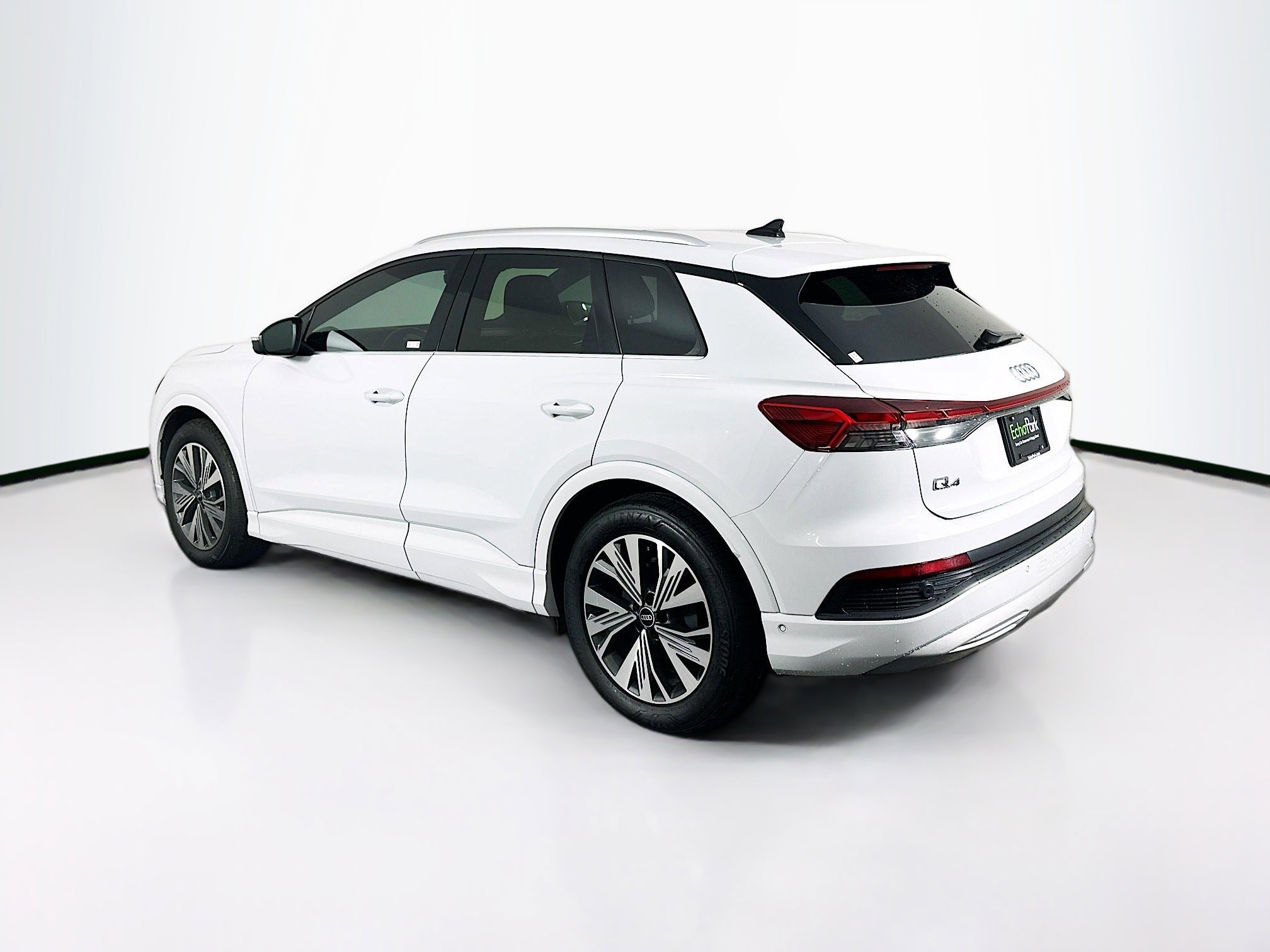 Used 2023 Audi Q4 e-tron Premium Plus w/ Premium Plus image 5