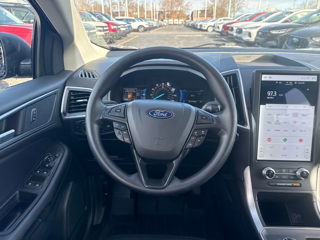 Used 2024 Ford Edge SE image 17