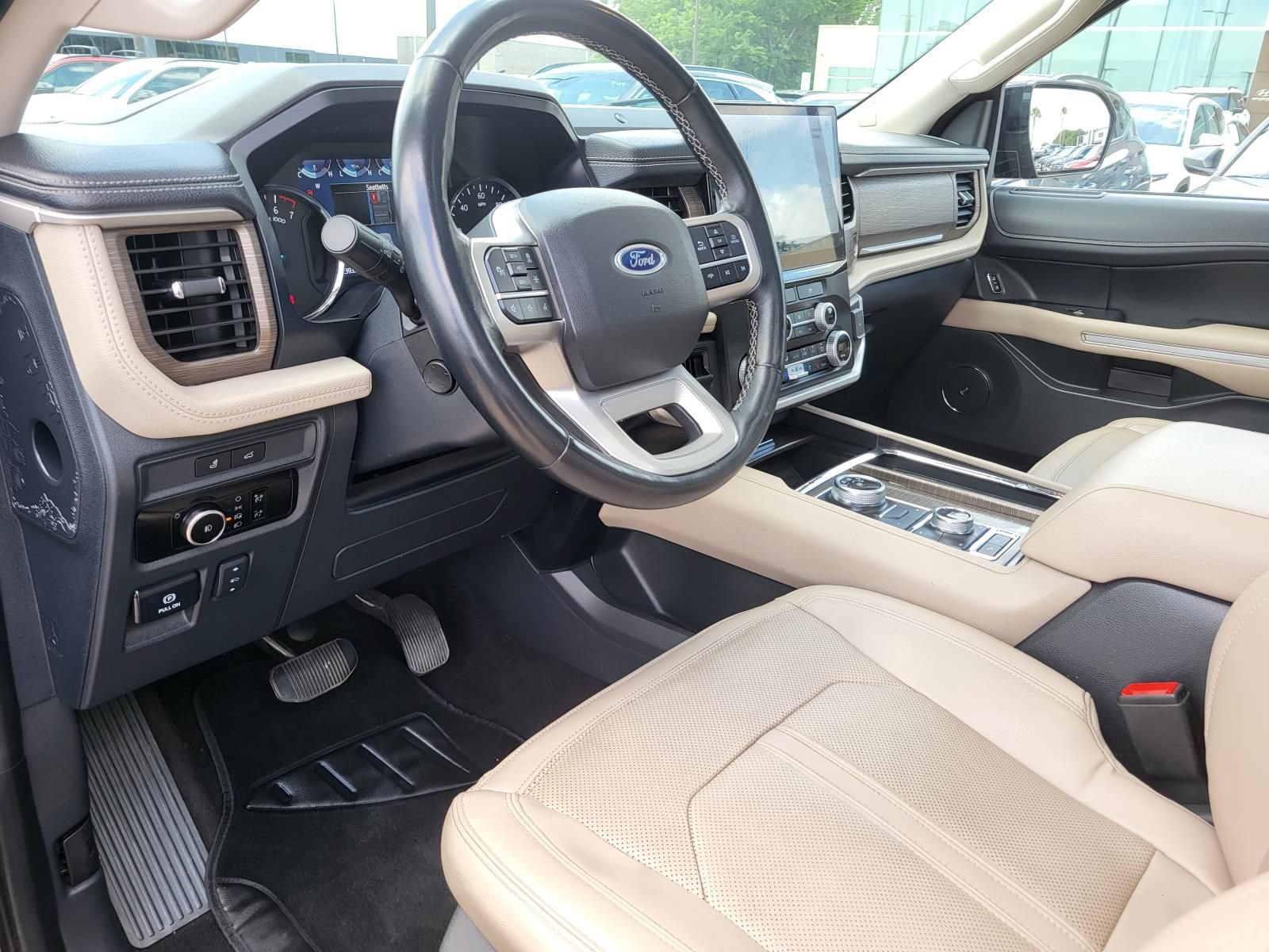 Used 2023 Ford Expedition Max Limited AWD/4WD image 23