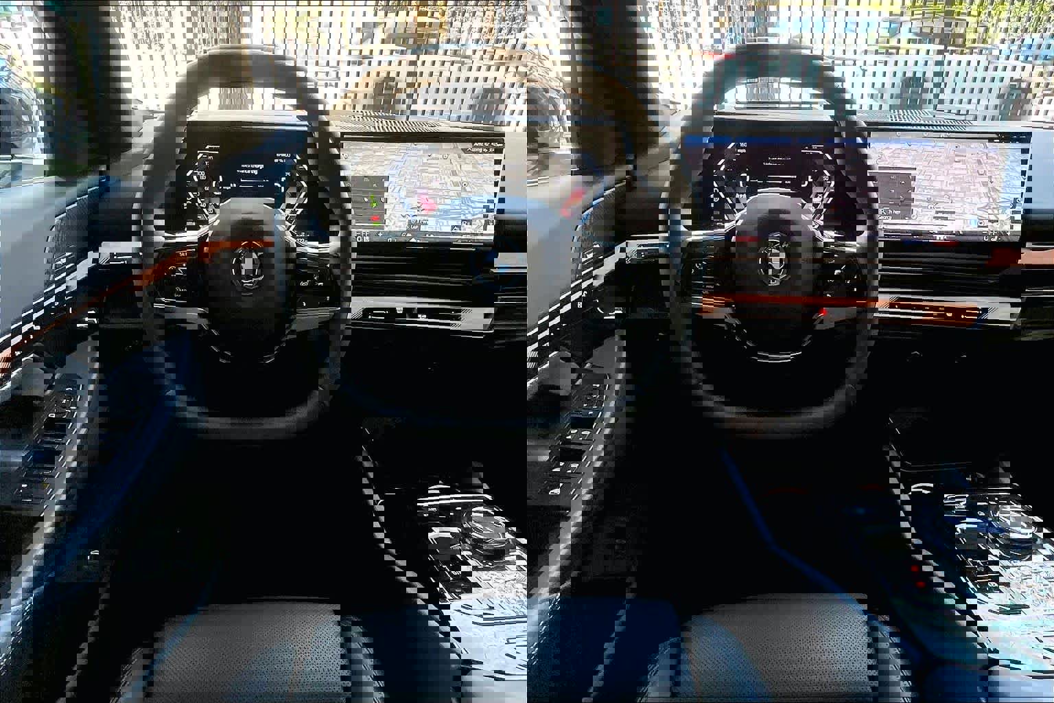 Used 2025 BMW i5 eDrive40i image 5