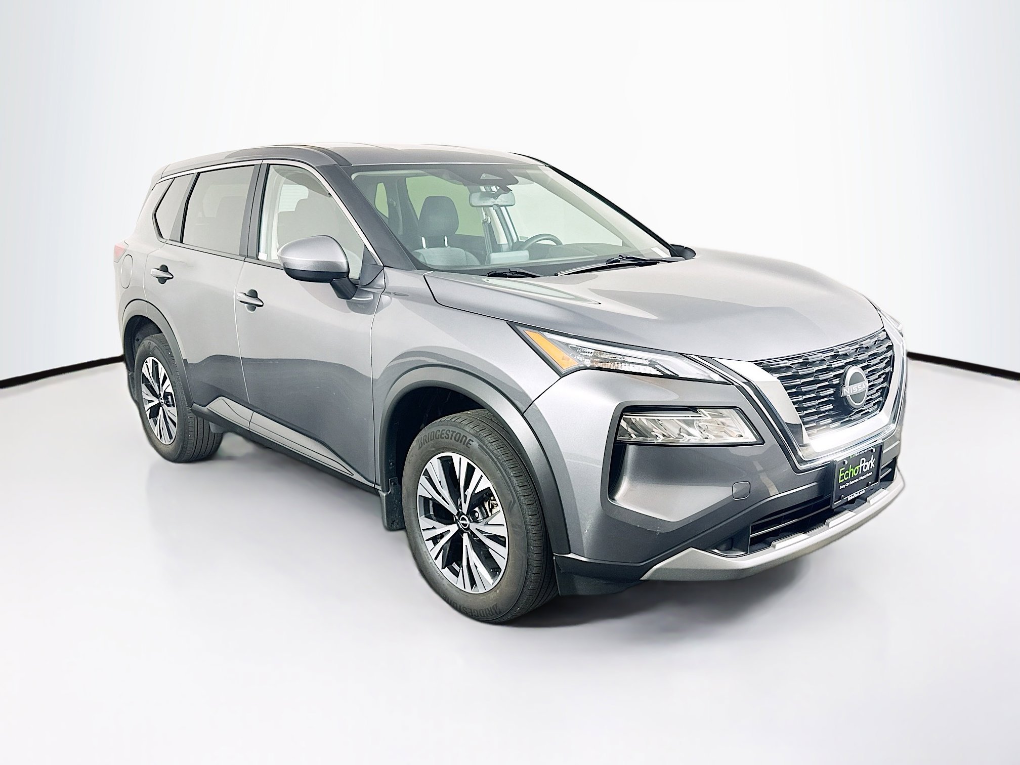 Used 2023 Nissan Rogue SV AWD/4WD image 2