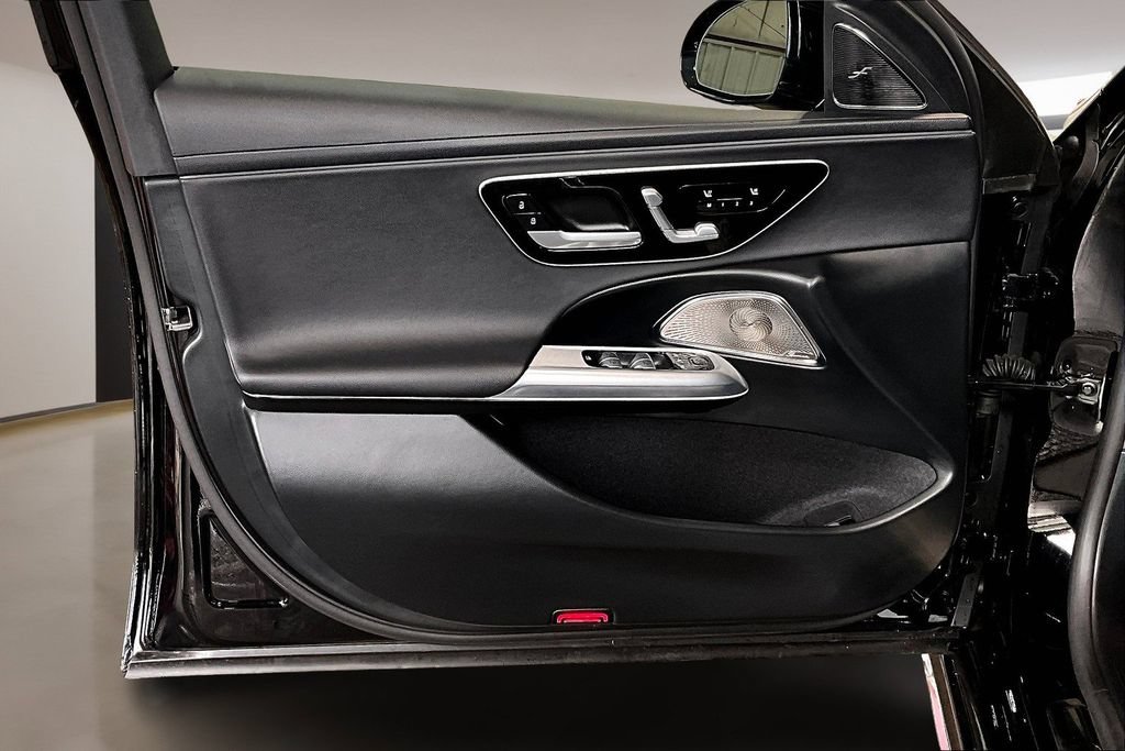Certified 2024 Mercedes-Benz E 350 4MATIC Sedan image 22