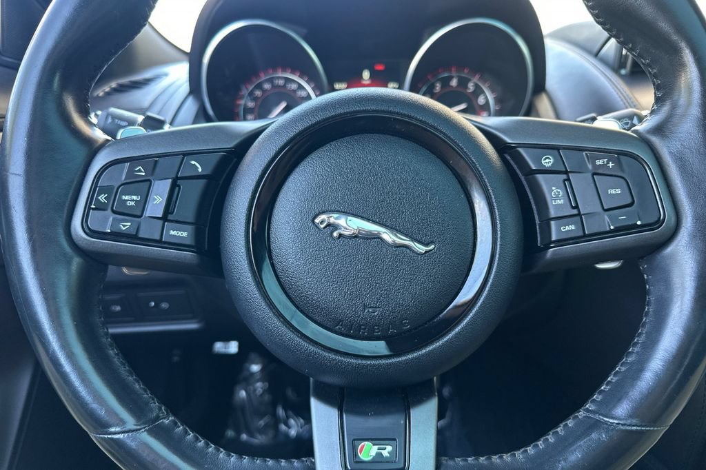 Used 2017 Jaguar F-TYPE R AWD/4WD image 22