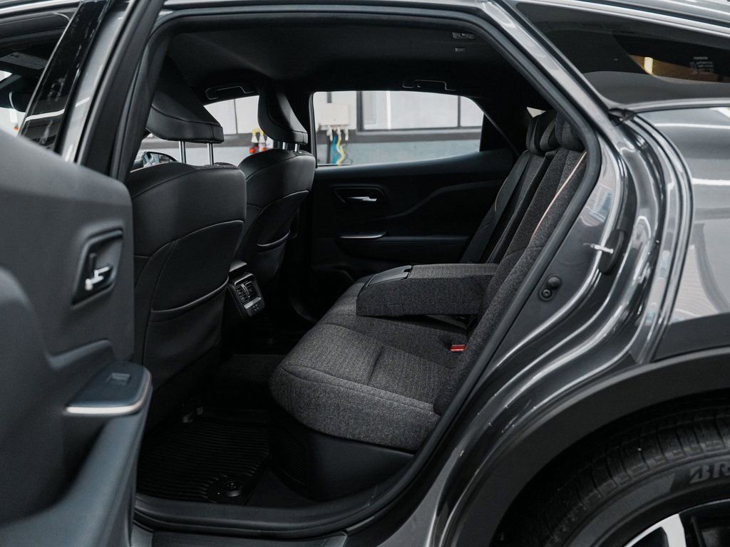 Used 2023 Toyota Crown XLE image 32