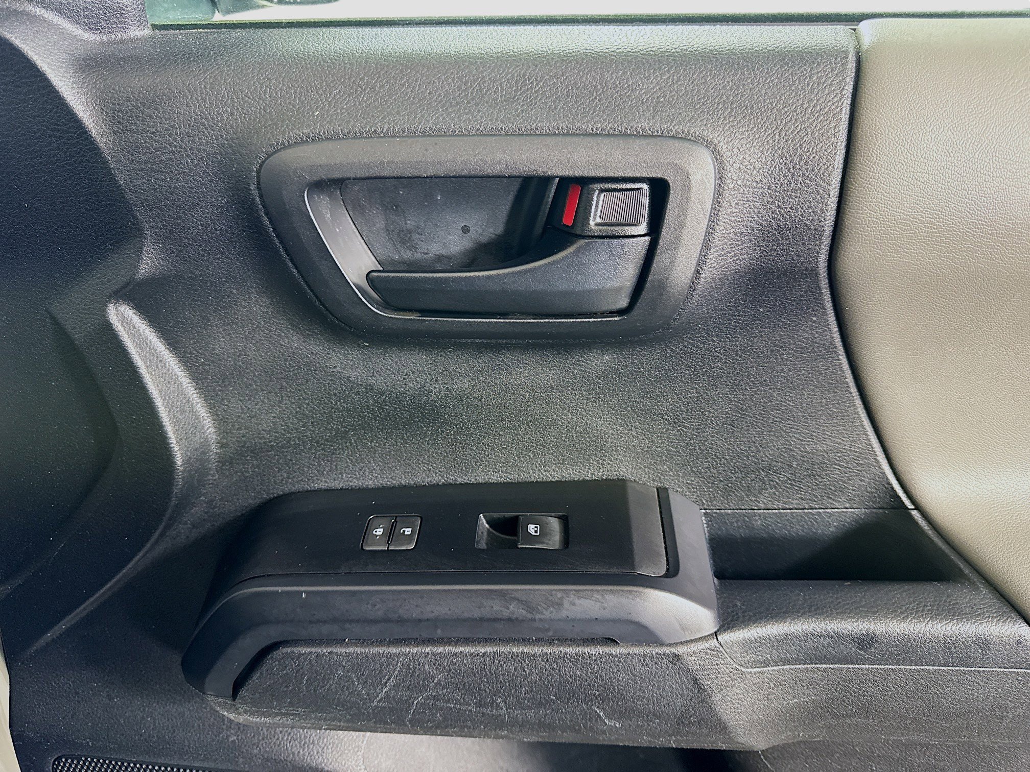 Used 2021 Toyota Tacoma SR RWD image 30