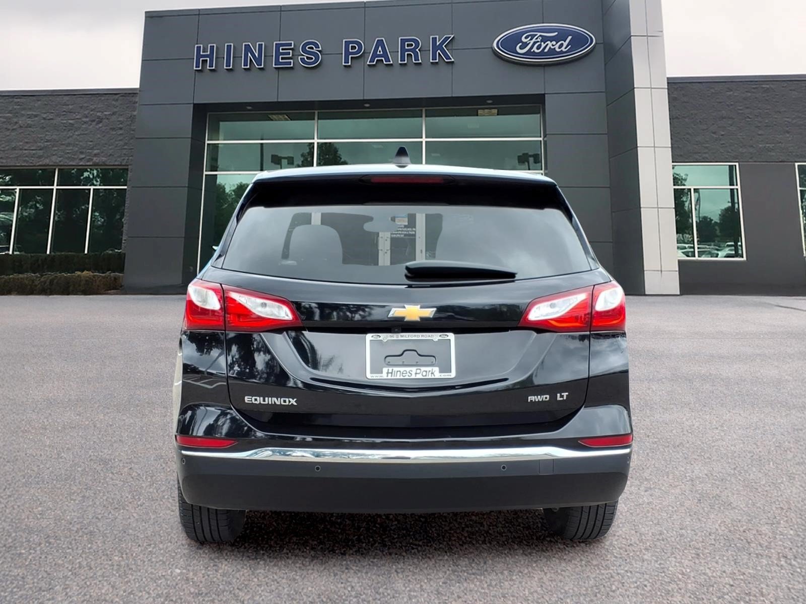 Used 2020 Chevrolet Equinox LT w/ Driver Convenience Package AWD/4WD image 6