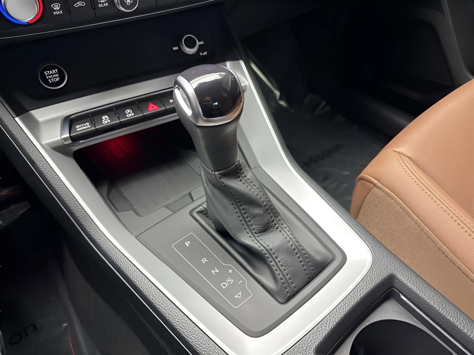 Used 2023 Audi Q3 2.0T Premium Plus w/ Premium Plus Package image 20