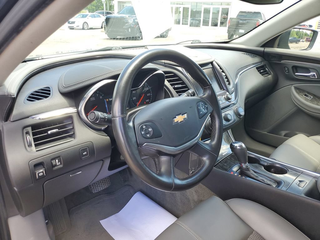 Used 2014 Chevrolet Impala LT FWD image 7
