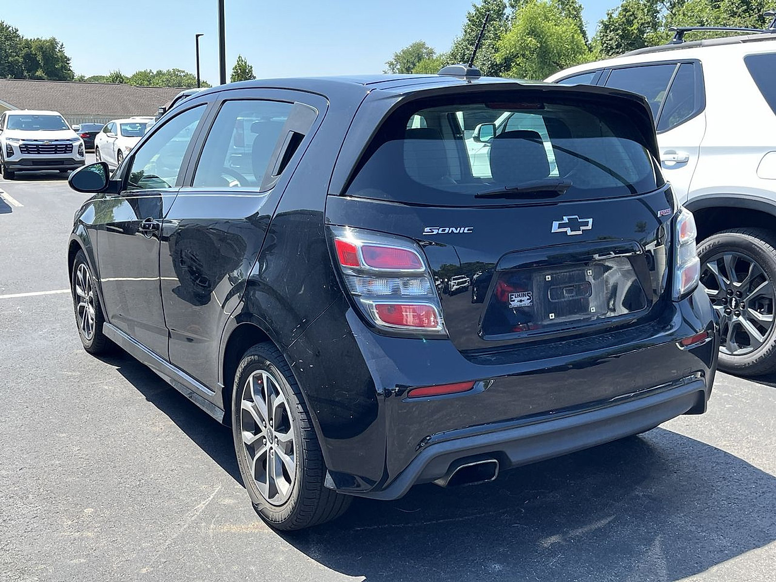 Certified 2020 Chevrolet Sonic LT w/ Convenience Package FWD image 4