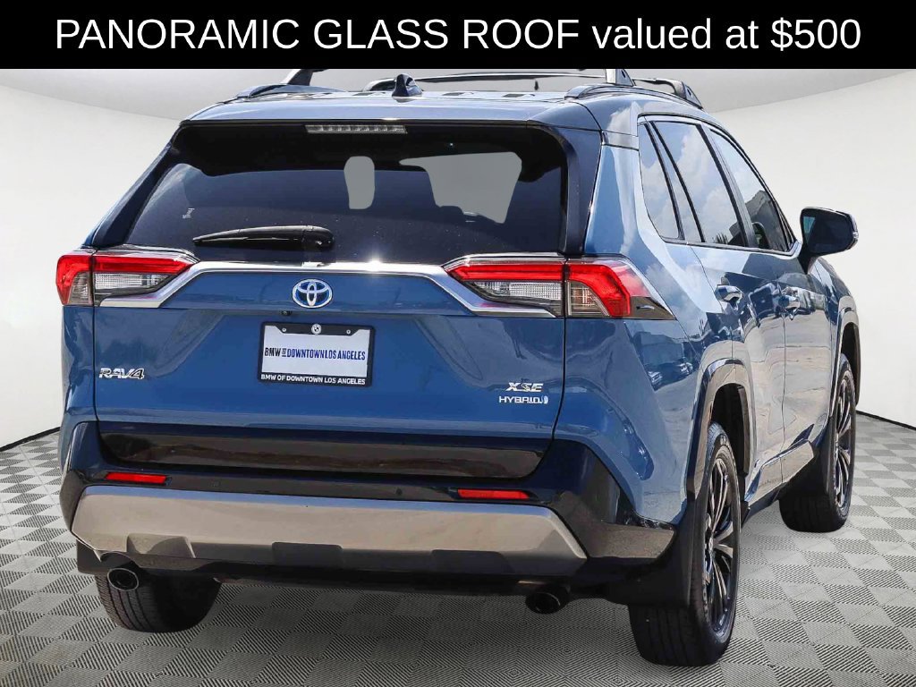 Used 2023 Toyota RAV4 XSE AWD/4WD image 4