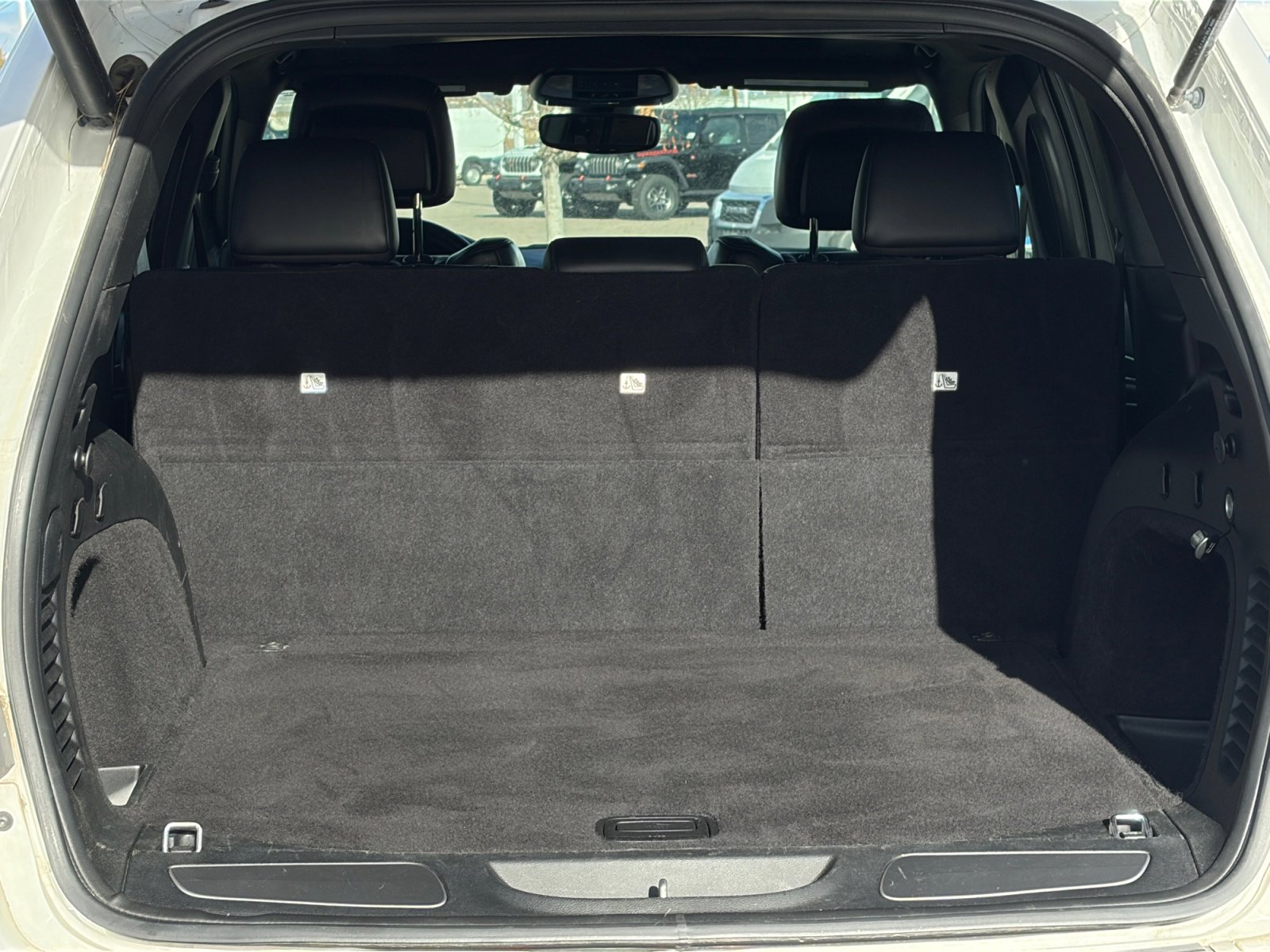 Used 2019 Jeep Grand Cherokee Limited image 32