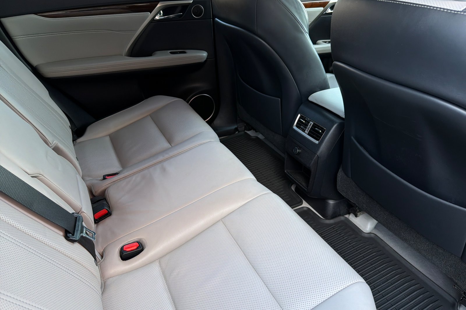 Used 2019 Lexus RX 350 AWD w/ Navigation Package image 17