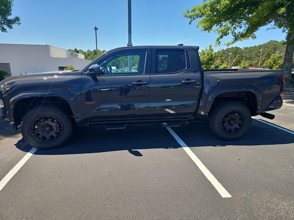 Used 2025 Toyota Tacoma SR5 RWD image 2