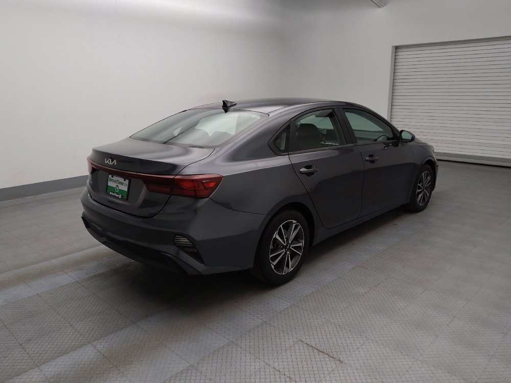 Used 2022 Kia Forte LXS FWD image 9