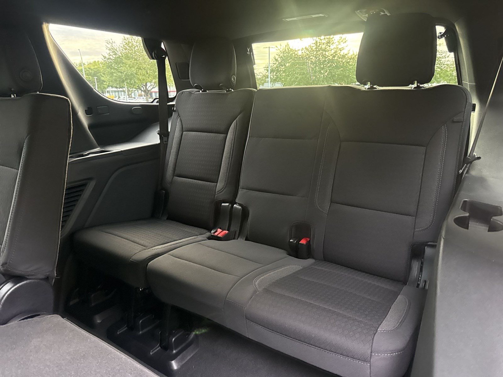 Used 2025 Chevrolet Tahoe LS AWD/4WD image 23