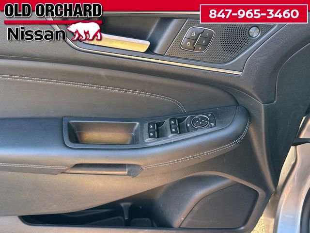 Used 2024 Ford Edge Titanium image 9