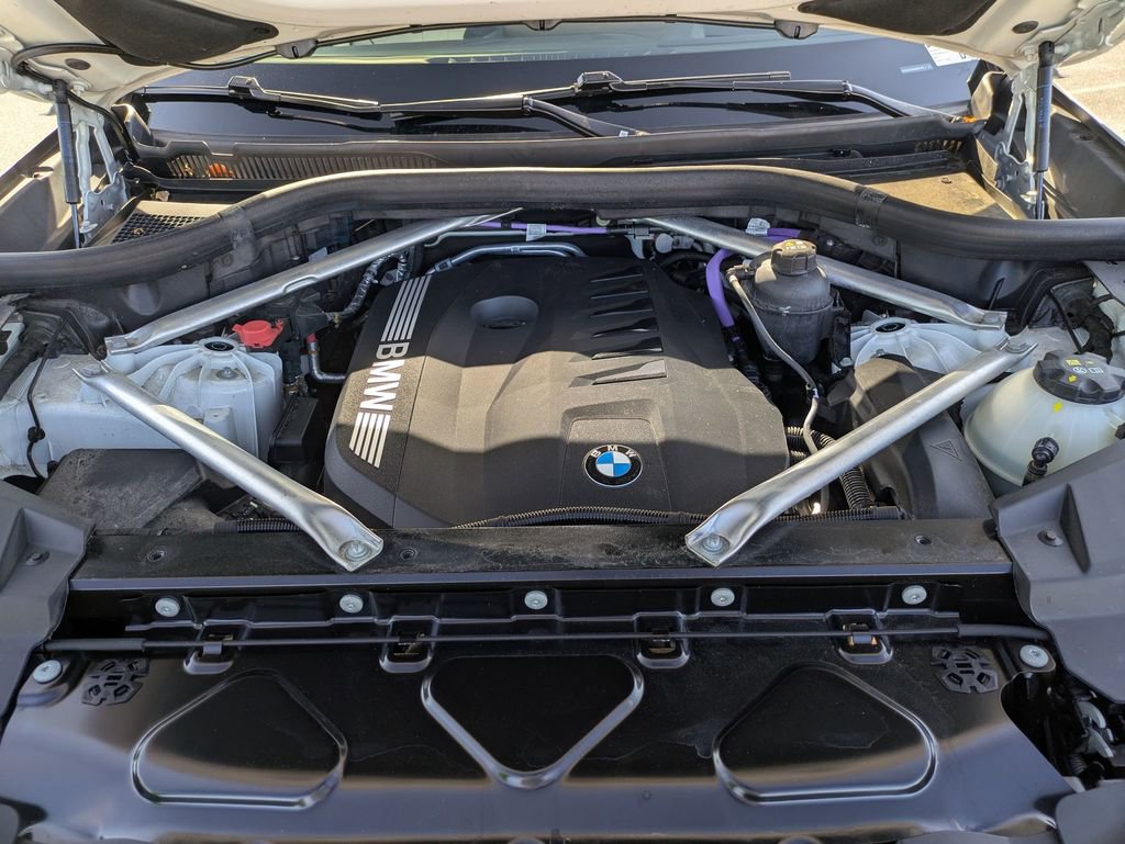 Used 2025 BMW X5 xDrive40i w/ Executive Package image 10