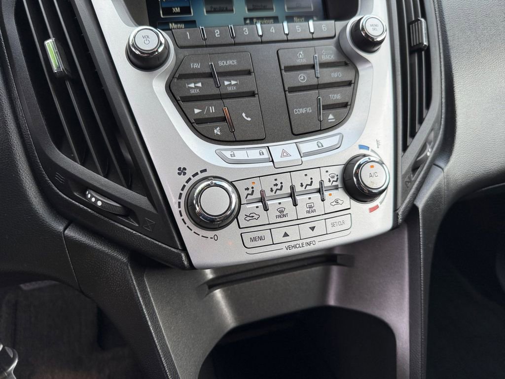Used 2015 Chevrolet Equinox LT FWD image 19