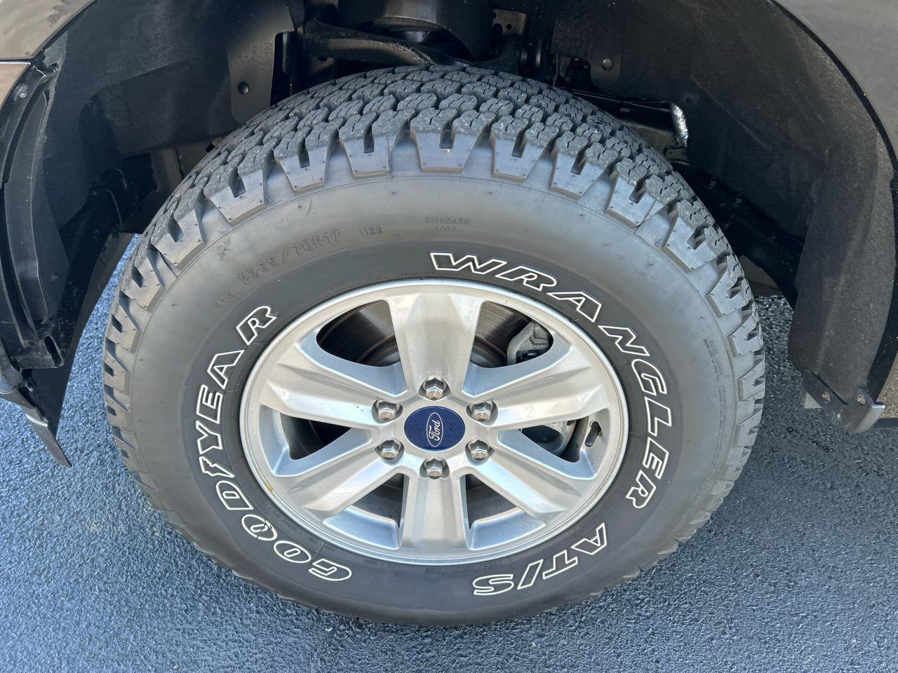 Used 2018 Ford F150 XLT AWD/4WD image 9