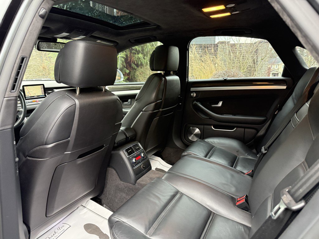 Used 2009 Audi S8 image 23