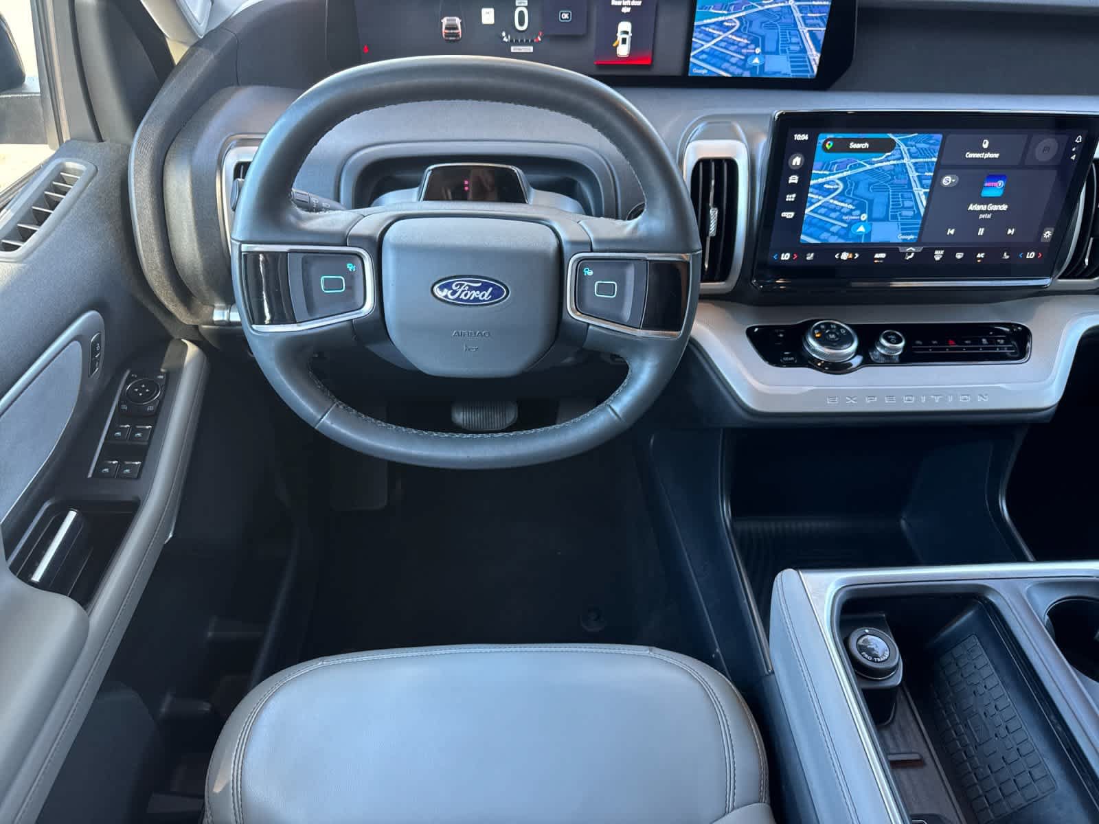 Used 2025 Ford Expedition Active RWD image 14
