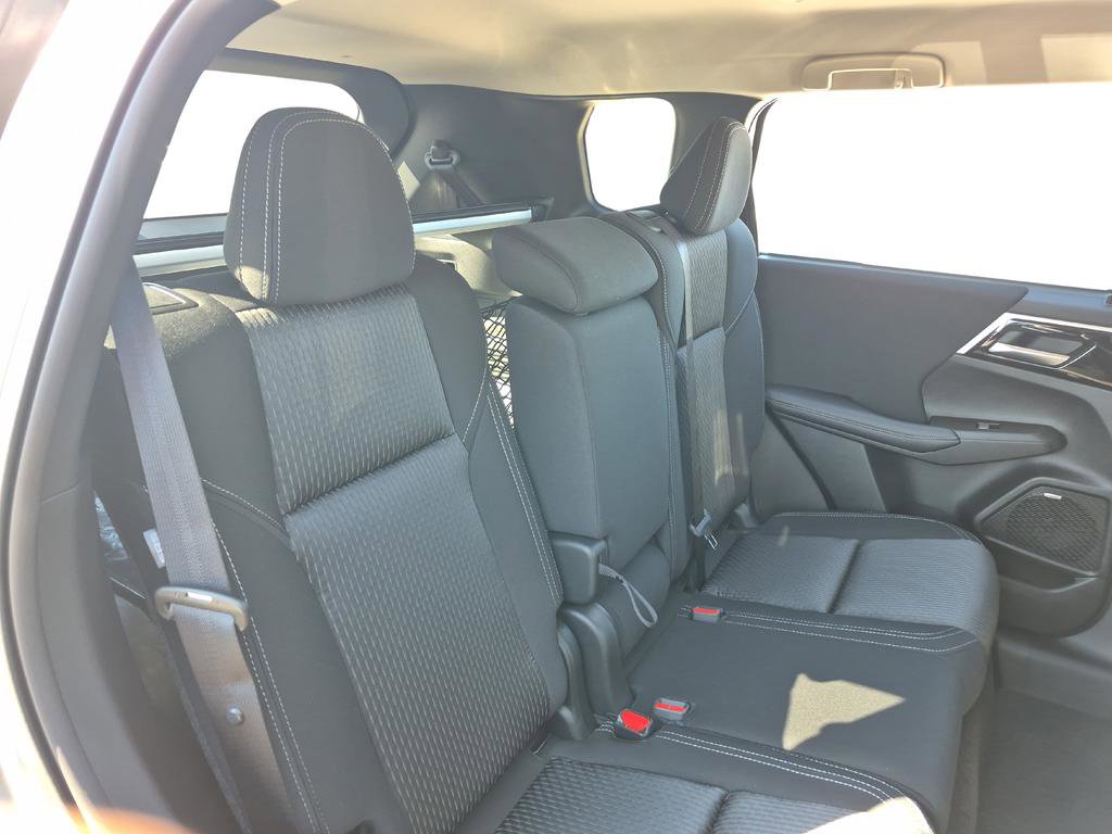 New 2026 Mitsubishi Outlander ES image 31