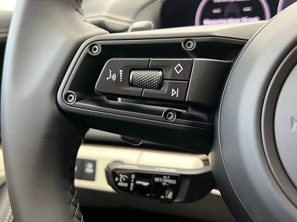 New 2026 Porsche Panamera 4 image 9