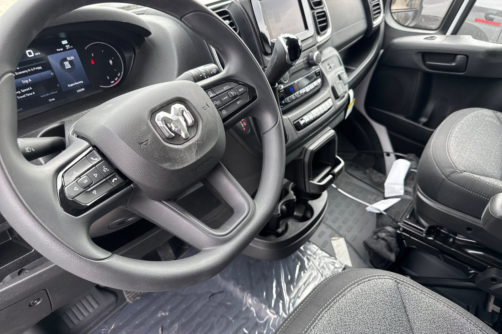 New 2026 RAM ProMaster 2500 w/ Quick Order Package 22G SLT image 9