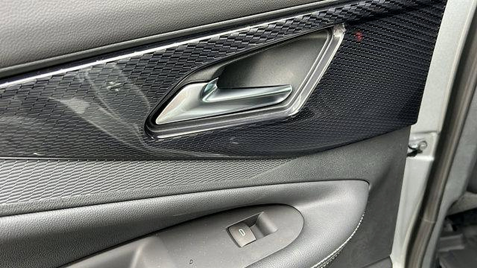 New 2026 Chevrolet Blazer EV LT image 12