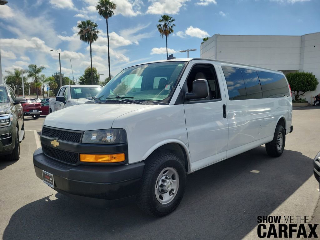 Used 2020 Chevrolet Express 3500 LS RWD image 3