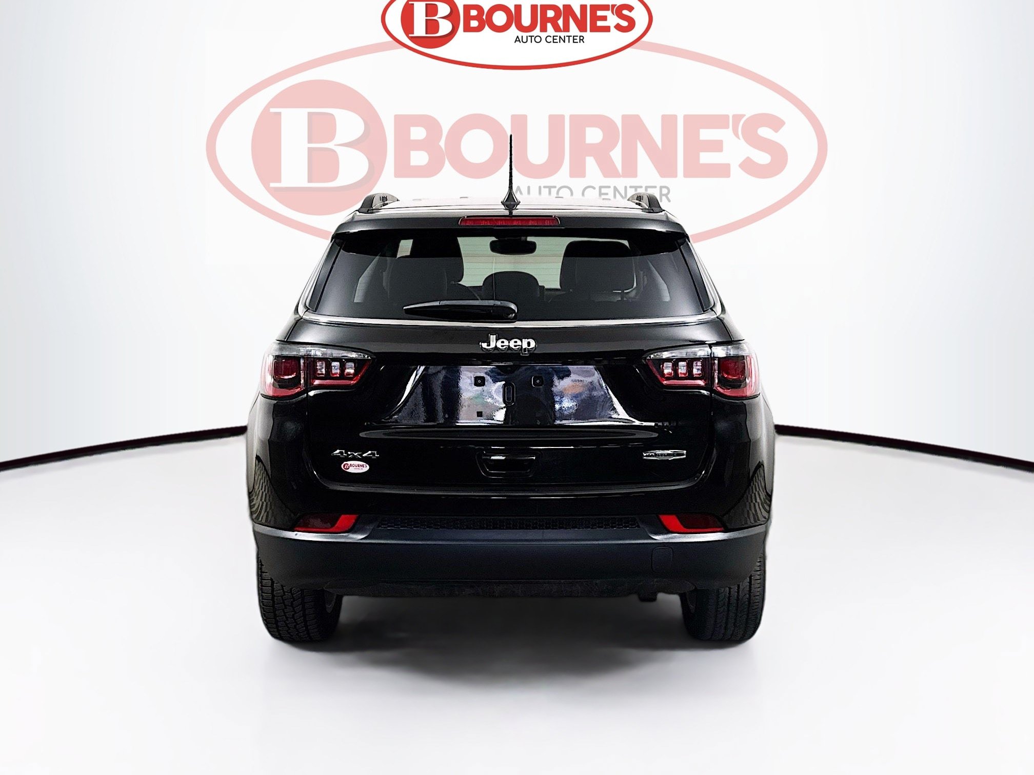 Used 2022 Jeep Compass Latitude AWD/4WD image 8