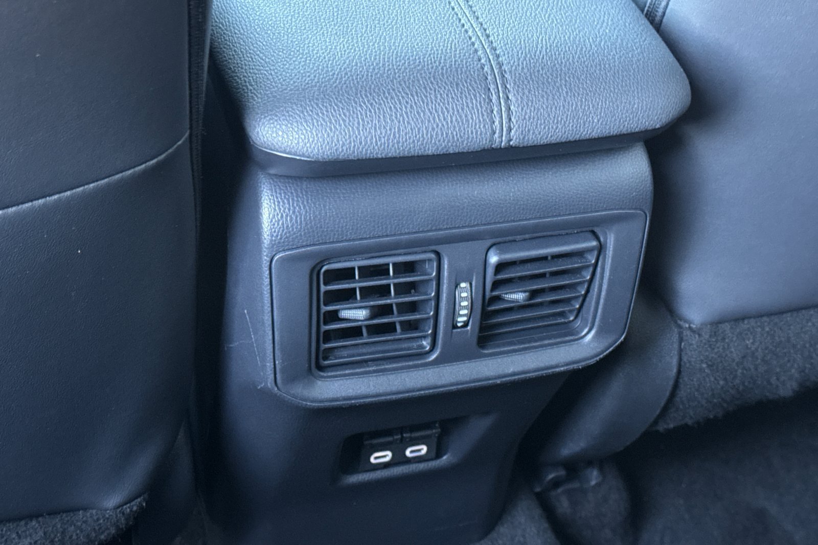 Used 2025 Toyota RAV4 XLE Premium w/ Weather Package FWD image 13